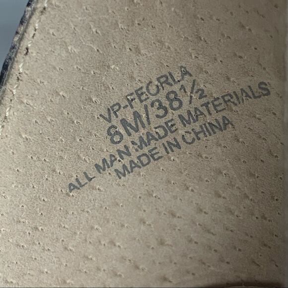 Vince Camuto Heels Faux Snakeskin Size 8M open toes NWT - Picture 7 of 10